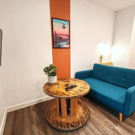 Les Propres Et Equipes Lägenhet *