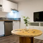Apartment Les Propres Et Equipes *